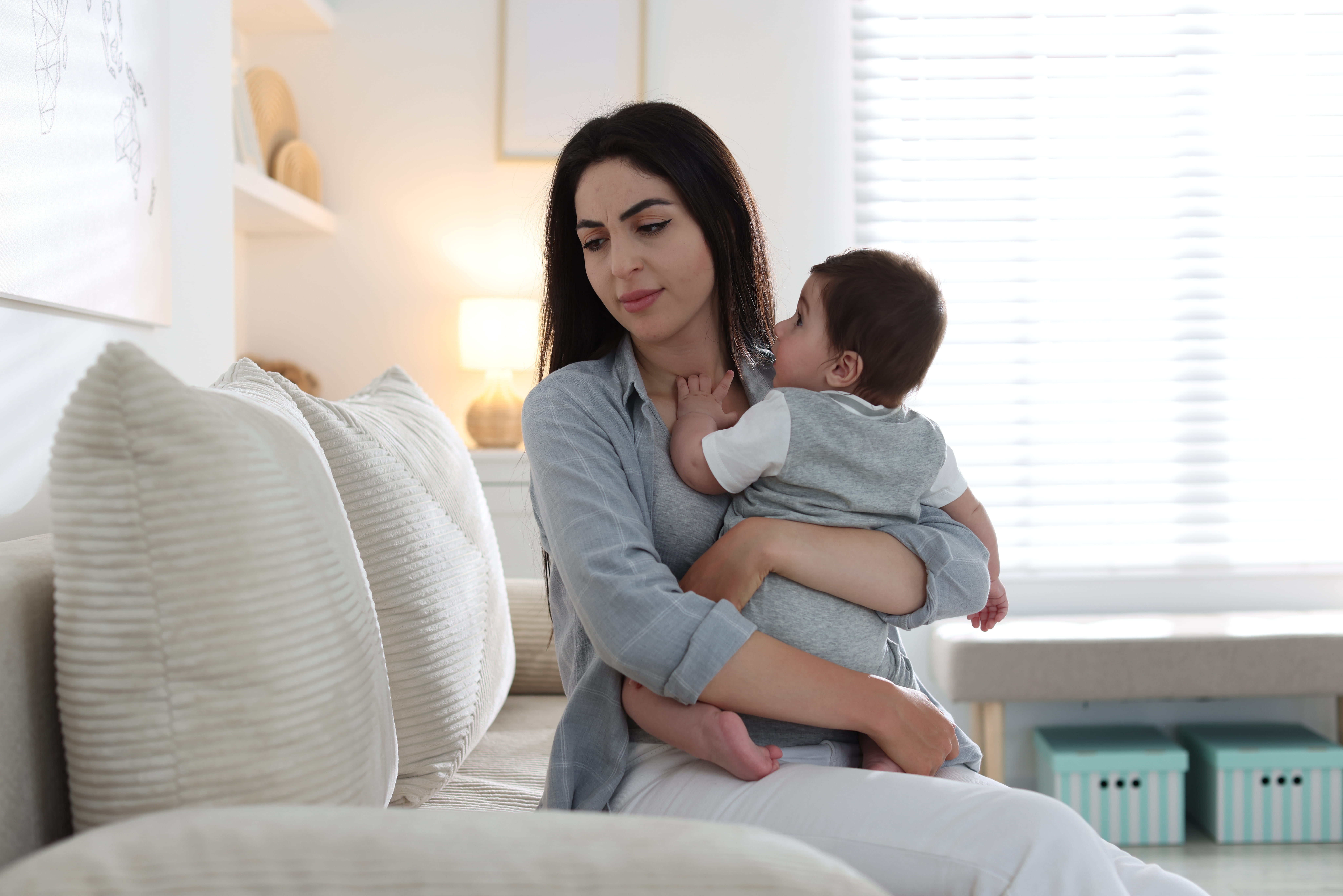 A woman decides to seek help for the signs of postpartum depression.